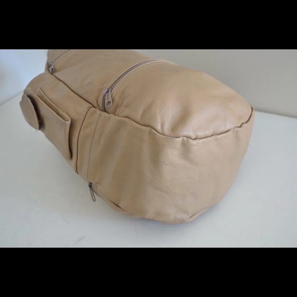 Hand made leather back pack - Picture 7 of 8